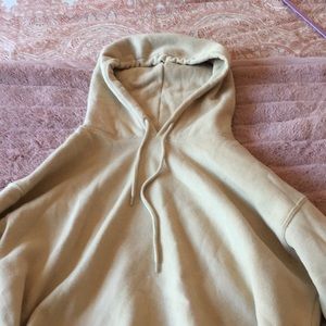 Cropped beige hoodie!